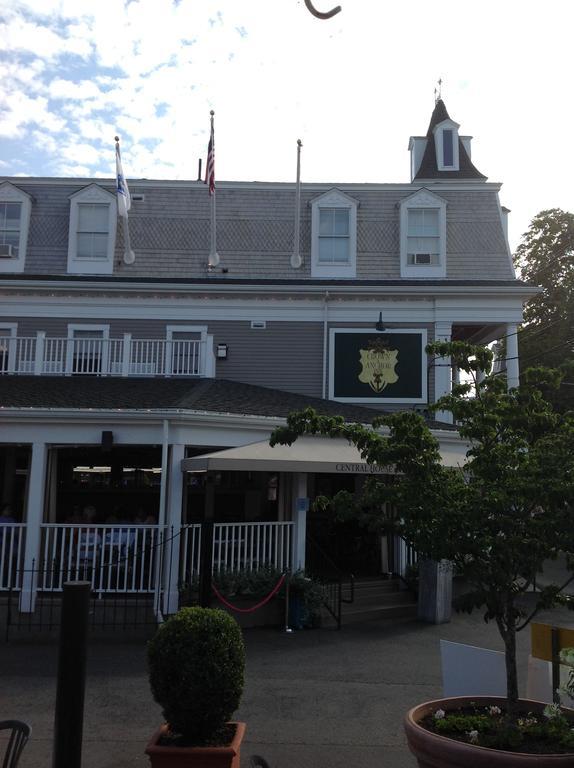 Hôtel The Crown & Anchor à Provincetown Extérieur photo